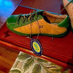 BORN shoes NWT Size 8.5